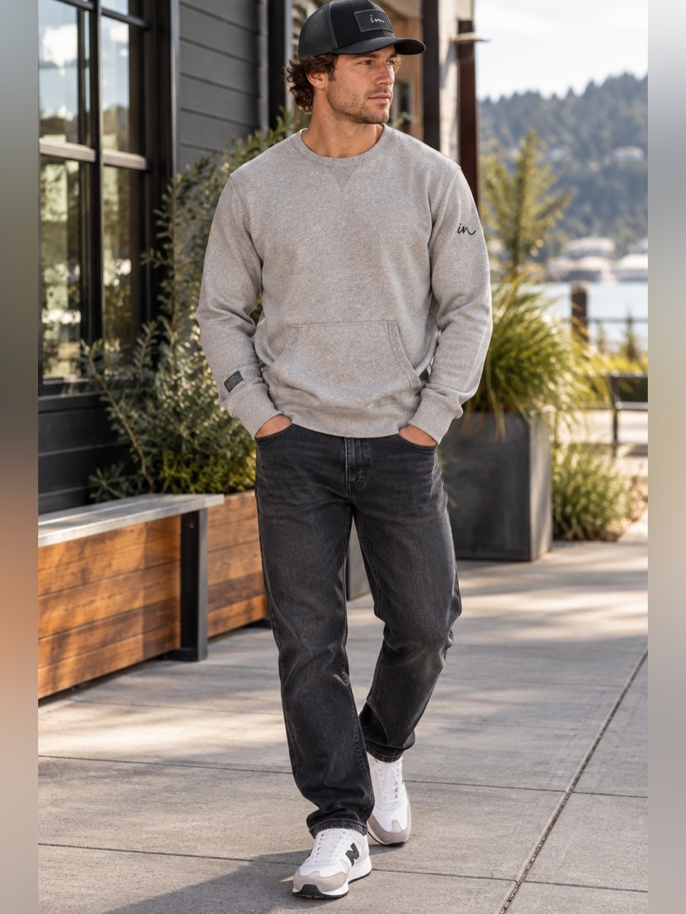 Imperial Motion Gray Crewneck Sweatshirt - Men’s Large - NWOT